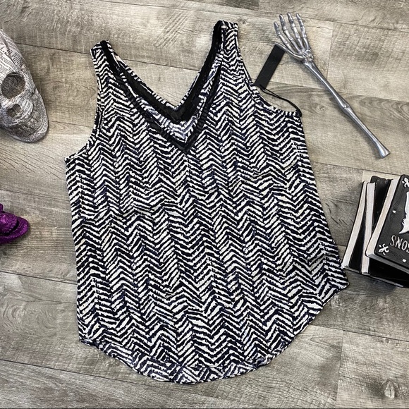 Joe’s jeans white and black chevron print tank top 4FOR 40 - Picture 1 of 5